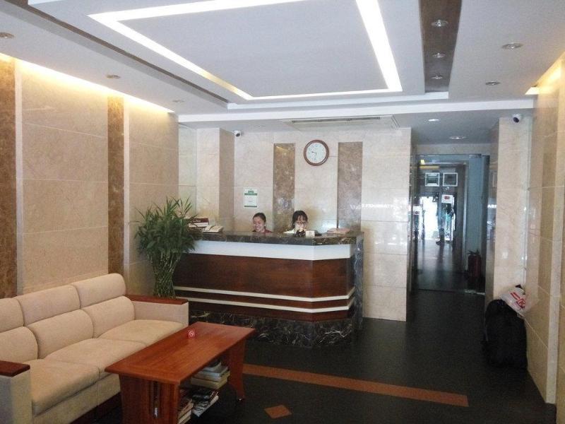C Hotel- De Tham Bui Vien Walking Street Hotel 3*
